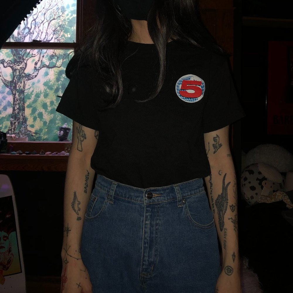 Channel 5 Basic Logo Graphic Tee - Unisex Size S - Black